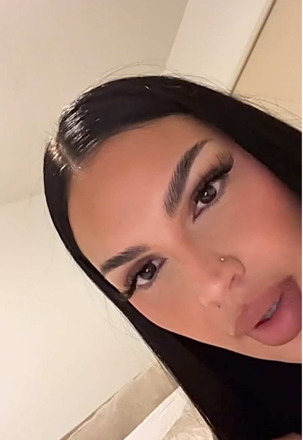 these lashes have been my go to every day lashes 😍 for brows I use @NYX Professional Makeup micro brow pencil “ash brown” and nyx brow glue!  #lashes #lashstrips #tiktokshop #fyp #makeup #adileneidalie 