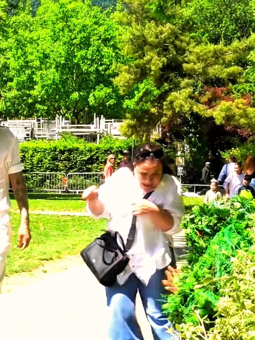 Funny prank 😁😁😁 #bushman #bushmanprank #funny #funnyprank #funnyvideo #viral #trending #fyp 