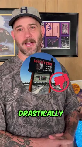 Mini Hoot & Hollar time. Here are the best and worst chain restaurants. Check out our latest episode for more expert analysis like this.  @Matt Mitchell @Drake @eric_nix @PTJ64 @Joey #restaurant #chainrestaurant #bestandworst #hooters #crackerbarrel #foodtiktok #food #podcast #podcastclips #wafflehouse 