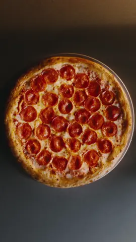 world, meet the Croissant Pizza. US, stay tuned 👀