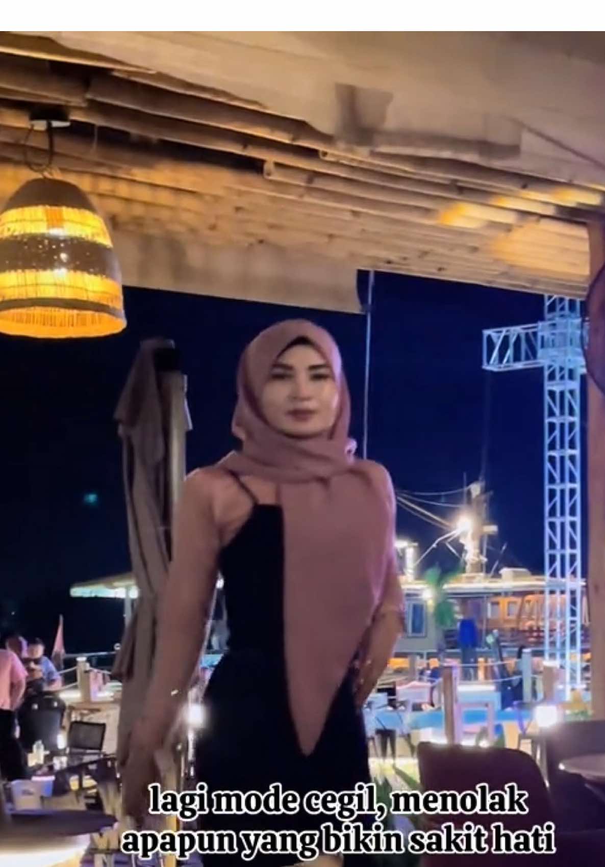 👆🏽#storytime #bluefire #beachclub #pasirpink #batampunyacerita #batamtiktok #batam #cegil #cewekcantik #fyp 