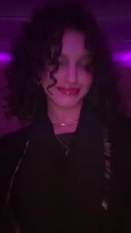 الحلوه معصبه 😡 
