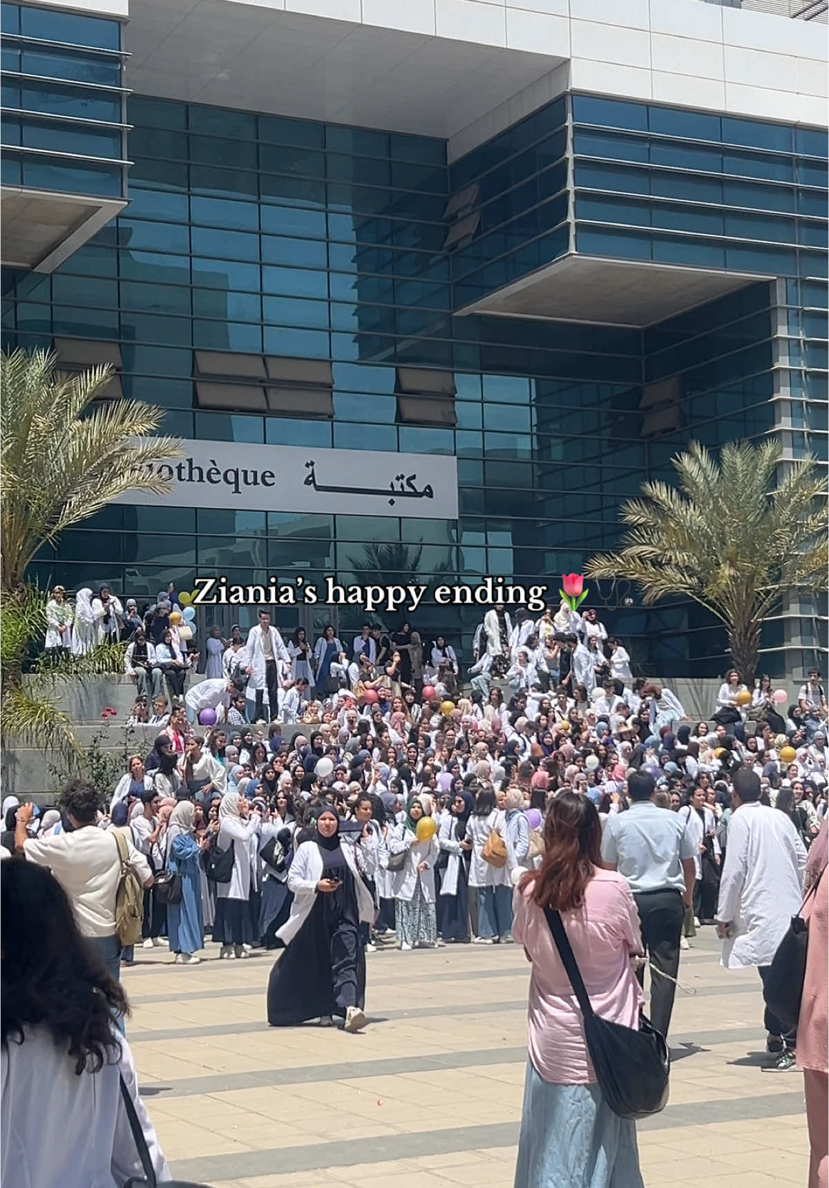 Where it all bloomed 🌸   On stresse on court on rêve de finir puis on se rend compte que c’est passé trop vite.. post-exams WILL ALWAYS HAVE MY HEART ❤️  #ziania #uni #student #ziania_students #postexam #facultedemedecine #Vlog #university  #dayinmylife #tiktoklongs #fyp #alger #pharmacystudent #pharmasist #medstudent #study #fyppppppppppppppppppp 