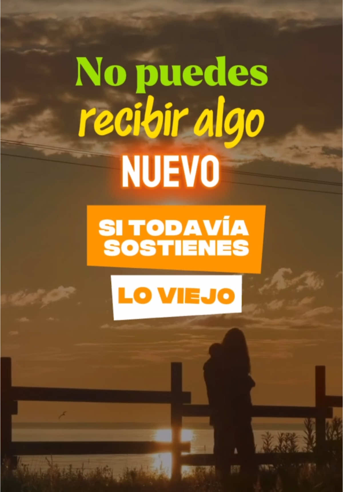 No puedes recibir algo nuevo si sigues sosteniendo lo viejo. Y eso también aplica al amor. A veces, sin darnos cuenta, seguimos abrazando vínculos que ya no existen… pero que aún viven dentro de nosotros. Quizás no lo notas, pero si aún piensas en aquella relación pasada con dolor, si comparas a tu pareja actual con alguien del ayer o si te cuesta confiar de nuevo, es porque tu corazón no ha soltado del todo. Soltar no es olvidar, es honrar lo vivido y permitir que ocupe su verdadero lugar: el pasado. Este ejercicio de autoconstelación no es sólo un ritual, es un acto profundo de liberación. Al reconocer lo que cada relación te enseñó y devolver lo que no te pertenece, te das permiso de volver a ti… más ligera, más consciente, más abierta a un nuevo amor. 🌿 Porque mereces amar sin fantasmas. ❤️‍🩹 Moverte sin miedo. 🌟 Crear un nuevo vínculo desde la plenitud, no desde la herida. Si algo dentro de ti se removió al leer esto, es momento de soltar desde el alma. Haz este ejercicio. Y si quieres seguir sanando, en mi perfil encontrarás herramientas para liberarte emocionalmente y empezar de nuevo desde un lugar más sano y verdadero. #SanarElVínculo #SoltarAlPasado #AmorConsciente #ConstelacionesFamiliares #Autoconocimiento #SanaciónEmocional #CerrarCiclos #SanarConAmor #RelacionesSanas #AmorPropio #DesapegoConsciente #TransformaciónInterior #RupturasConscientes #LiberaciónEmocional