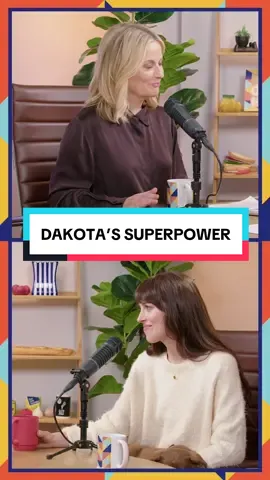 Dakota is the queen of handling silence.  #dakotajohnson #question #goodhangwithamy 
