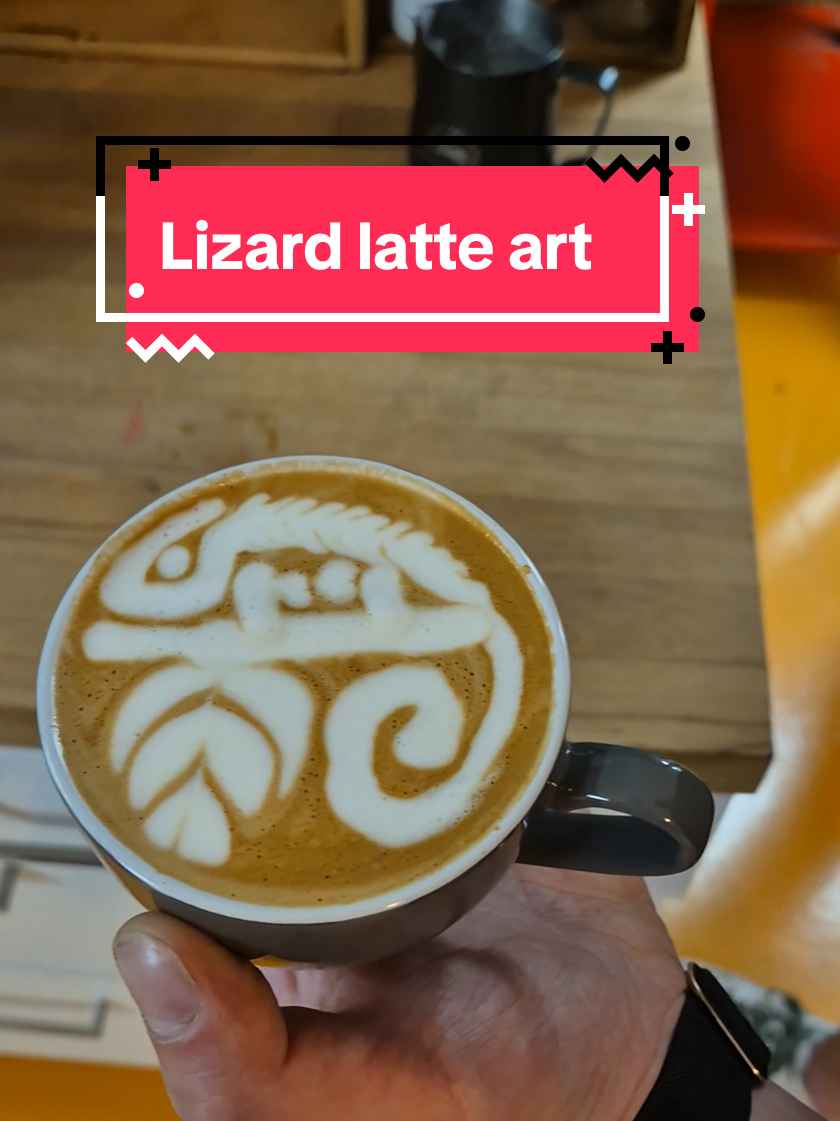 Have you tried this latte art before? #Lizard #coffeeart #latteart #flatwhite #espresso #coffee #coffeeshop #Winchester 