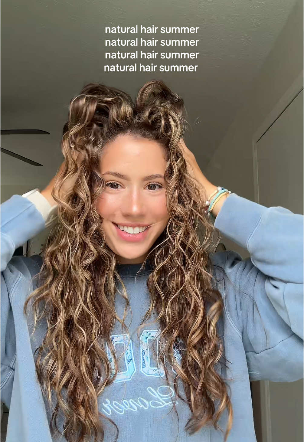 Clocked in for the season 🤭🌊🌺 #wavyhair #naturalhair #summerhair 