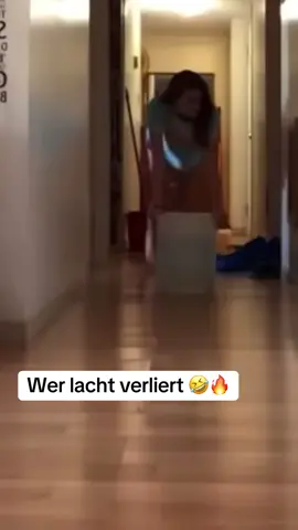 Und? Bei welchem Clip musstest du schmunzeln? 😂😅