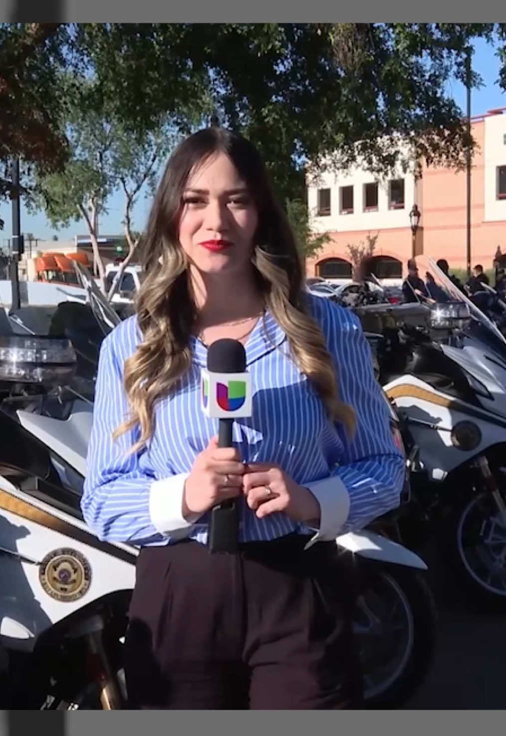 Aquí está el reportaje final de mi ride along con la policía Glendale👮🏻‍♂️🚔🚨 • • • • • • • • • • #ridealong #policía #policeridealong #reportera #historiaespecial #reportaje #reportajeespecial #policeridealong #copsbelike #periodistas #reporterlife #thatsrelatable 