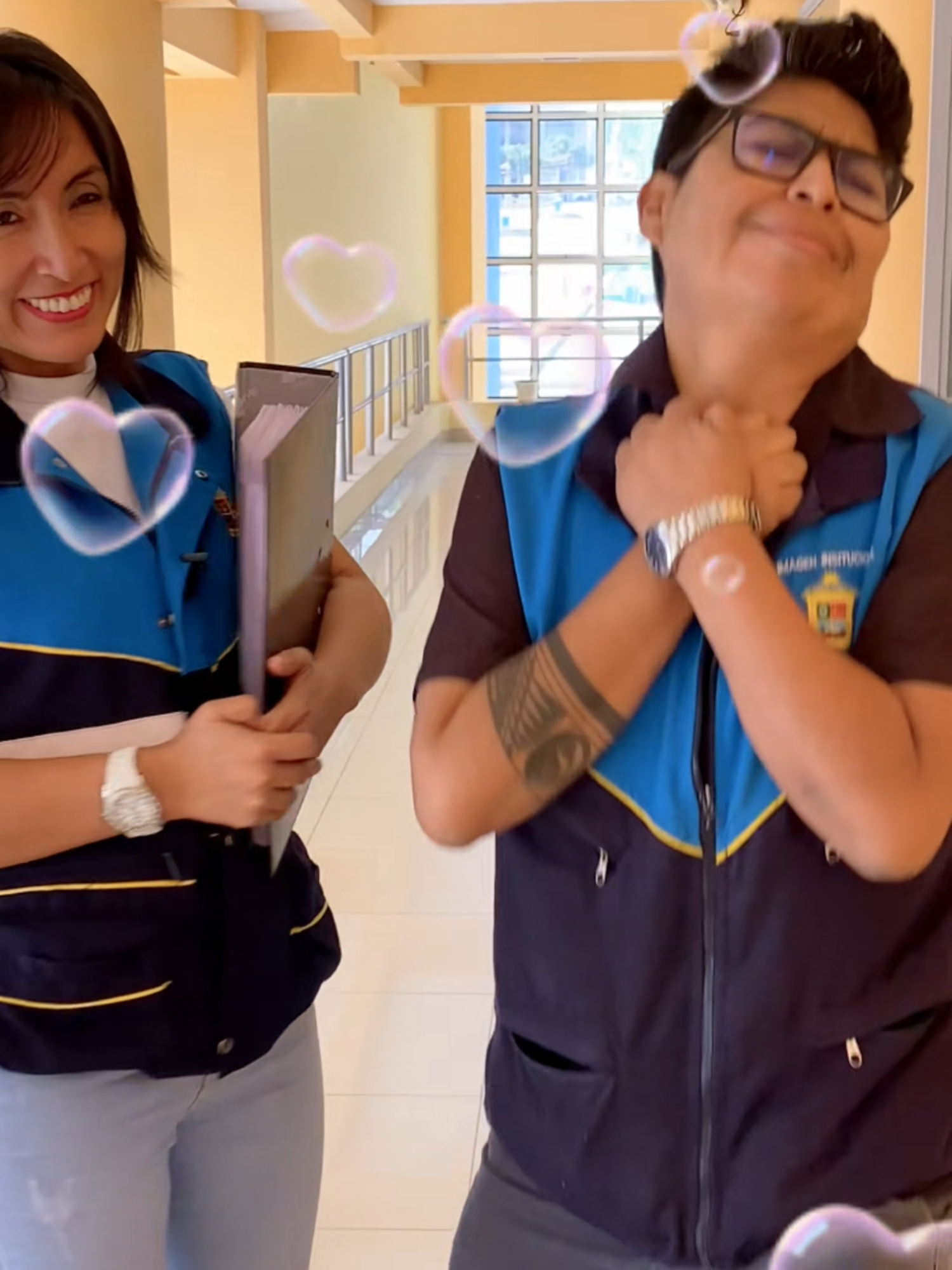 “𝗘𝗡 𝗧𝗨 𝗠𝗨𝗡𝗜𝗖𝗜𝗣𝗔𝗟𝗜𝗗𝗔𝗗 𝗗𝗘 𝗖𝗛𝗘𝗡 𝗖𝗛𝗘𝗡 𝗟𝗢𝗦 𝗧𝗥Á𝗠𝗜𝗧𝗘𝗦 𝗡𝗢 𝗔𝗕𝗨𝗥𝗥𝗘𝗡...” ✨ Aquí no solo resolvemos tus solicitudes… ¡también te sacamos una sonrisa! 😄 👉 Te atendemos con tanta cordialidad, buena vibra y alegría… …que podrías pensar que te estamos coqueteando. 😉💁‍♀️ Porque en Chen Chen, servirte con respeto y amabilidad es nuestra esencia. ¡Te esperamos! #chenchen #LiderandoElCambio