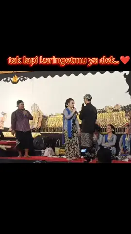 idola@AlbertusArdi  @nikensalindryrealll  #wayangkulit  #dwijolarasindonesia  #fyppppppppppppppppppppppp 