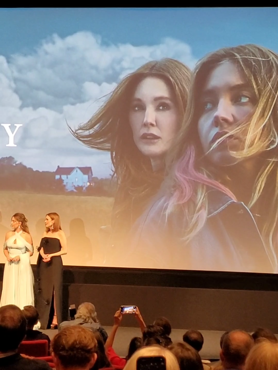 Best of Sydney Sweeney and Julianne Moore at the European Premiere of Echo Valley. @Apple TV #EchoValley #SydneySweeney #JulianneMoore #AppleTV #AppleTVPlus #London #BFI #BFISouthbank #Southbank #LondonBeautifulLife #GlobalBeautifulLife 