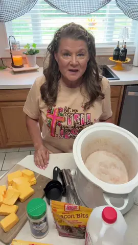 Bacon ranch crispy chicken queso #Foodie #yummy #fyp #fypシ #fypシ゚viral #tiktok #tik #viral #viral #viralvideo #momlife #mom #foodtiktok 