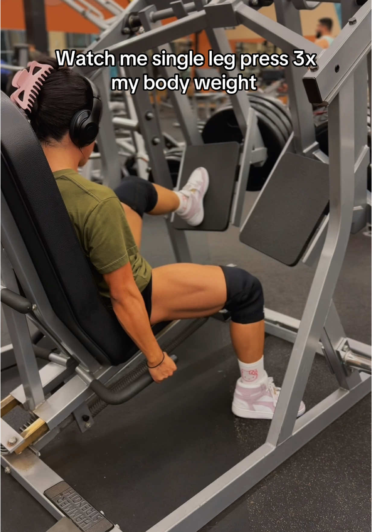 If you ever encounter one of these machines, definitely a must try. It’s a Iso lateral leg press (Hammer strength) #GymTok #legs #gymmotivation #fyp 