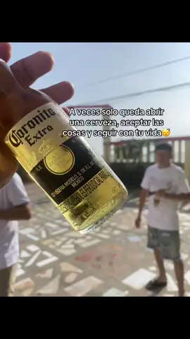 Salud🍻#ecuador🇪🇨 #fyp #paratii #crucita_manabi_ecuador #portoviejo💚manabi❤️ecuador🇪🇨 #vallenato #videoviral #guayaquil_ecuador 