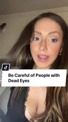This true spooky scary storytime came from Maggie* (name changed) who says her intuition was spot on when it came to meeting someone with “dead eyes,” and if you ever meet someone with this trait, run. 