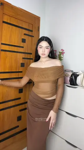 this dress is givinggg!! #reahrecos #dress #dressrecommendation #meshdress #meshdressess #meshdresses #outfitinspo #outfitideas #partydress #partydresses #eveningdresses #eveningdress 