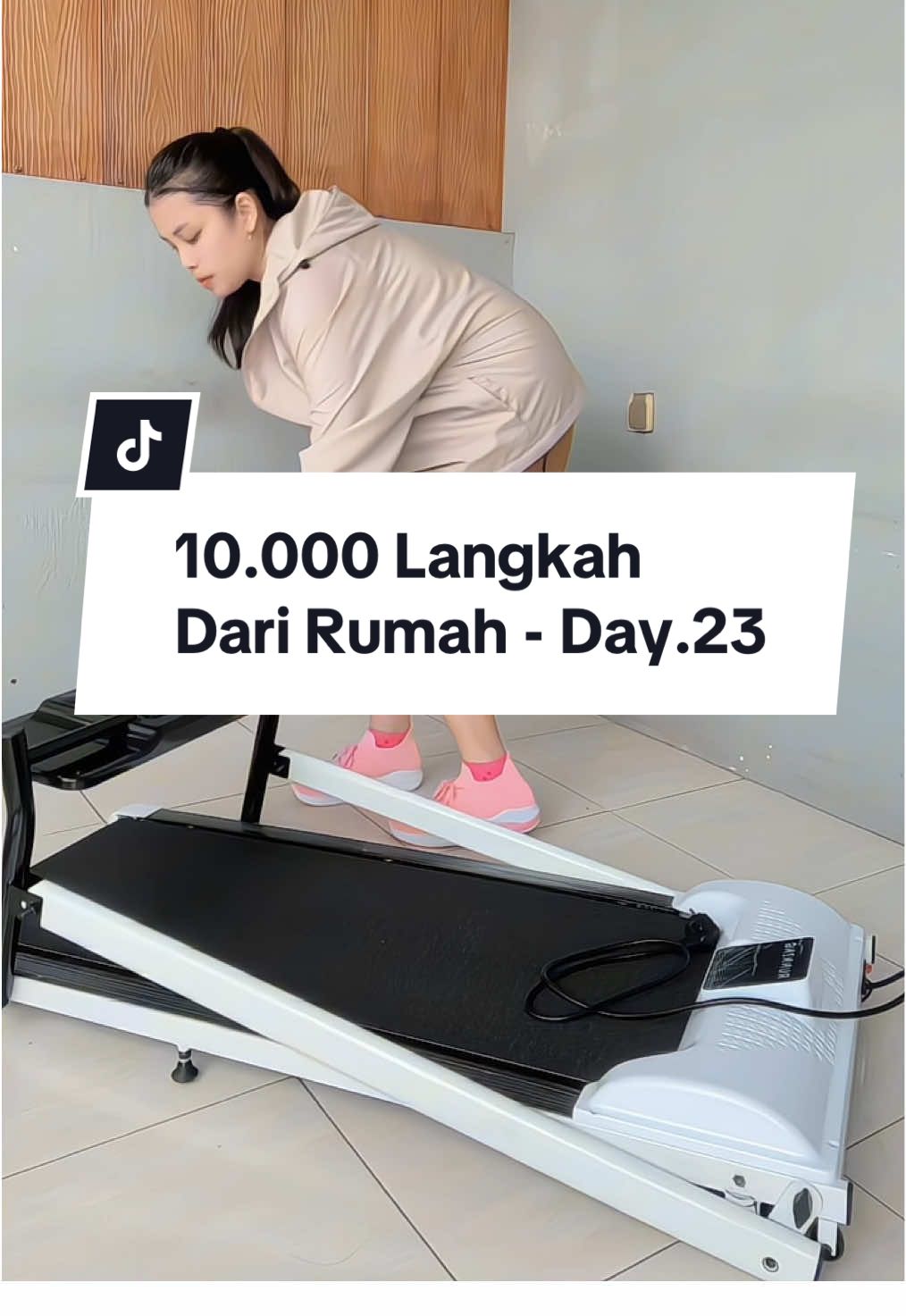ASMR 10.000 langkah dari rumah (Day-23)😮‍💨💦 kukira tdk bakal bisa sejauh ini, ternyata bisa🥹  #10000langkah #treadmill #olahragadirumah #olahragatiaphari #treadmillelektrik #fypage 
