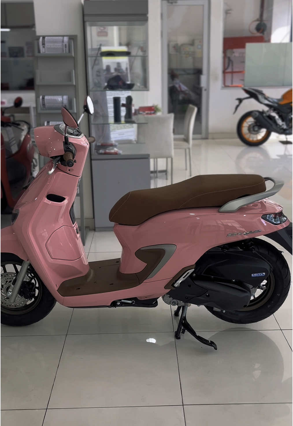 Yakin gk tergoda sama si pink yg cute ini??? Custom yukkk di NSS Negara ❤️‍🔥🔥#stylo160 #honda #customstylohonda #fyp #hondamotor 