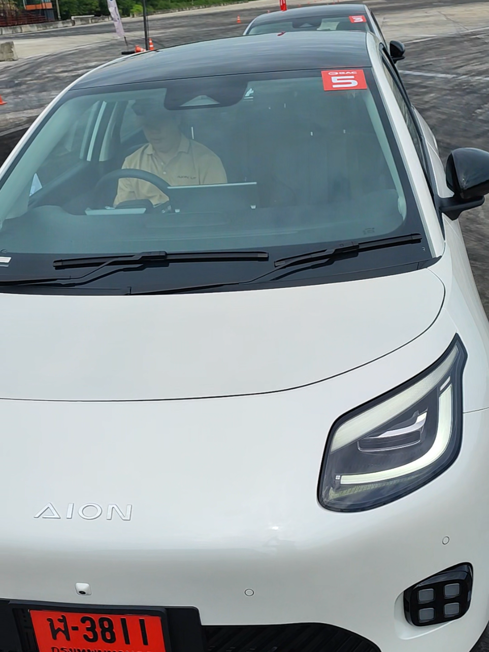 AION UT Premium 500 สีขาว #aion #UT #EV #EV100 #รถไฟฟ้า #เชียงใหม่ #หางดง #เป็นเพื่อนกันนะ #เป็นเพื่อนกันเถอะ #เปิดการมองเห็นเถอะ  #GAC   #AION   #AIONUT   #AIONThailand   #AIONUTลองขับแล้วรักเลย 