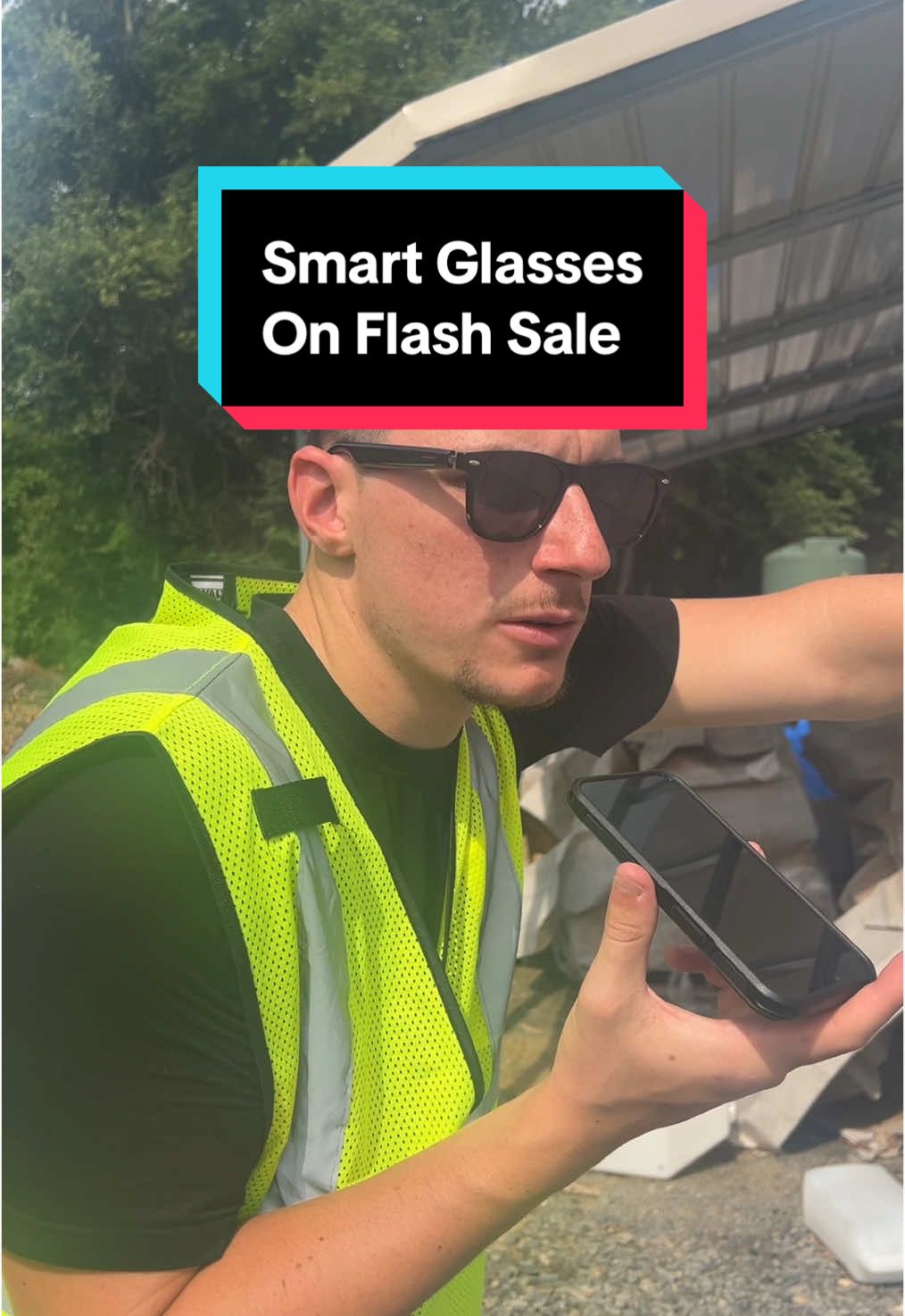 These sunglasses do EVERYTHING #bluetooth #sunglasses #3in1 #smart #smartglasses #tiktokmademebuyit #bluetoothsunglass 