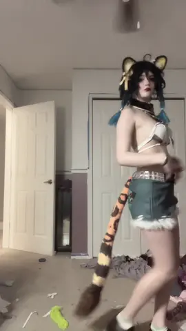 🐆—#VENTI || was trying to make sure the ears didn’t fall off or apart || #genshin #GenshinImpact #genshincosplay #genshinimpactcosplay #xilonengenshin #ventigenshinimpact #genshinimpactventi #imissventi #ventisaveme #whoishaydenwithoutventi #WHEREISVENTI?? 