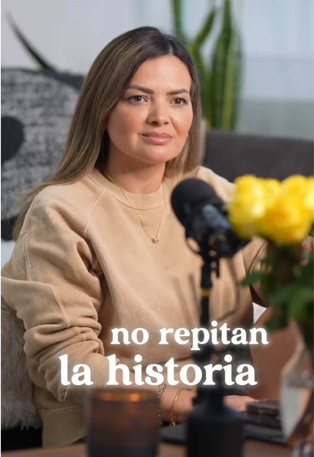 “Romper patrones duele, pero más duele verlos repetirse en tus hijos.” Sanar es mi forma de amarlas. Ellas merecen una historia distinta. #miami #mamasoltera #divorcio#sanandoelalma #sanando #healing#legado #mujerlatina#latina #emprendedora#empresarialatina