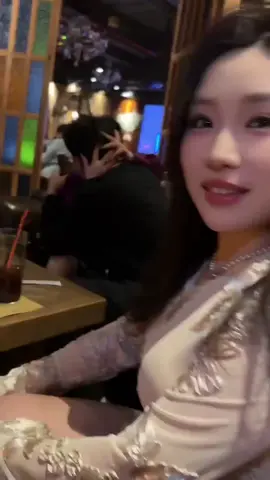 Hôn cô bạn thân và cái kết #gaixinh #gaixinhtiktok #gaixinhtiktok2023 #gaixinhchina 