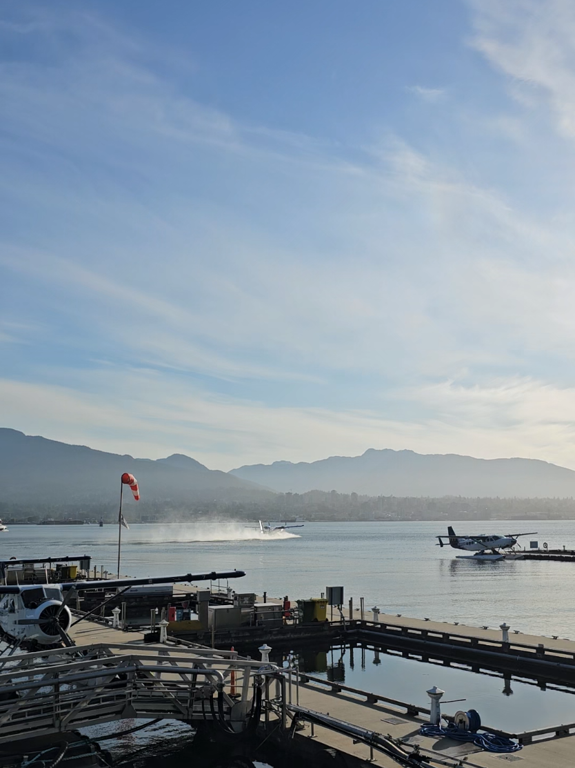 @Harbourair Vancouver to Nanaimo round trip today. #travel #harbourair #yvr #seaplane #beautiful #nanaimo #vancouver #cabada 