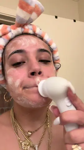 Scrub that face !!!!! Them hands ain’t getting in deaaaa like a scrub will !!!! Click on the orange shopping cart to get yours today !!!! 