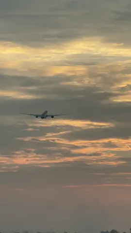 Dream as if you'll live forever. Live as if you'll die today  #cockpitview✈️ #flightcrewlife #pacifcairlines #skylover #pacifcairlines 