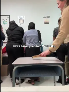 Gakuat😭😭#4u #fyp #fypage #barangrandom #random #memestiktok #ngakak #moots? #Meme #MemeCut #CapCut #kocak 