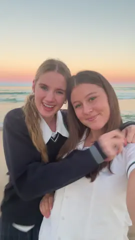 my wonderwall @sara murray #fyp #wonderwall #sunset #bestfriend #viral 