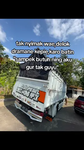 ngalah urung tentu kalah👋#priakekeselen #juskonten #fypage #truckmaniaindonesia #drivermudapunyacerita #drivermuda #gabutberkedoksupir #foryou #xybca #berandatiktok #truckmodifiedindonesia #herextiktok 