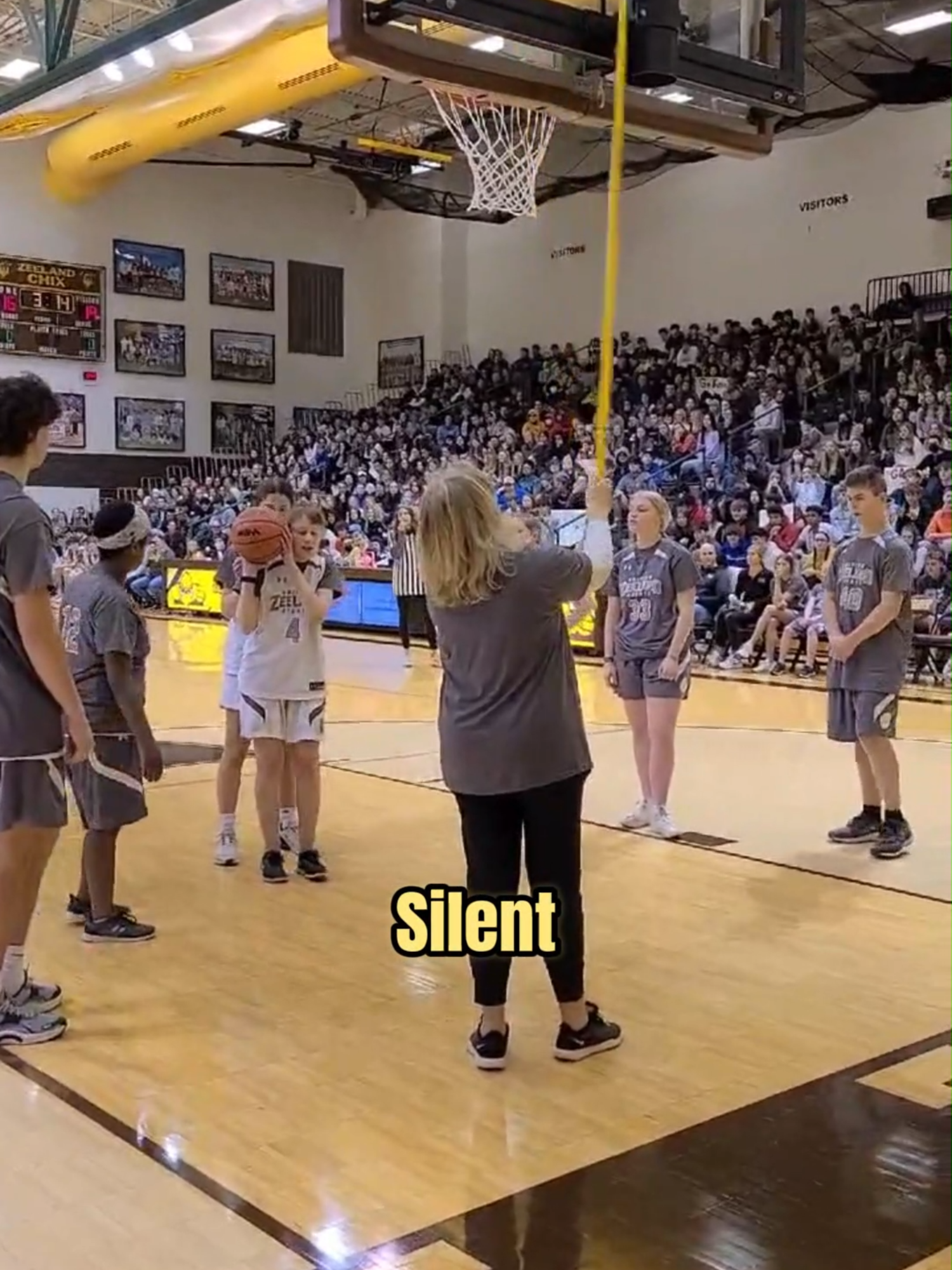 She made her first basket 😭 She could hear the hoop even though she couldn't see it. A blind kid astonished everyone in the arena with her very first basketball shot. Everyone was inspired by what she did next, even though the audience was quiet and her teacher was directing her with sound. 🏀❤️ #Shorts #Basketball #Inspiration #nevergiveup  . . By (@Zeelandschools)