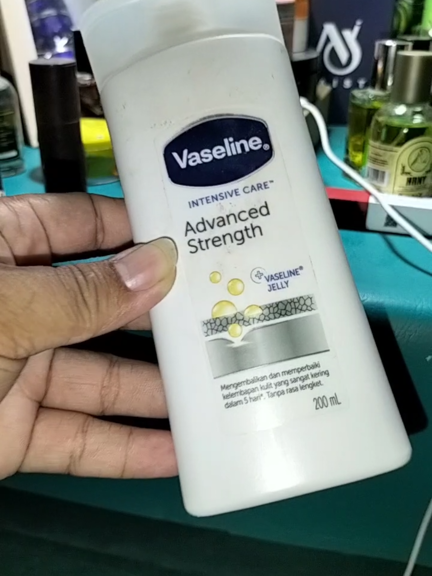 Vaseline advance strength #racuntiktok #pemutihbadan #pencerahkulit #satukontentiaphari 