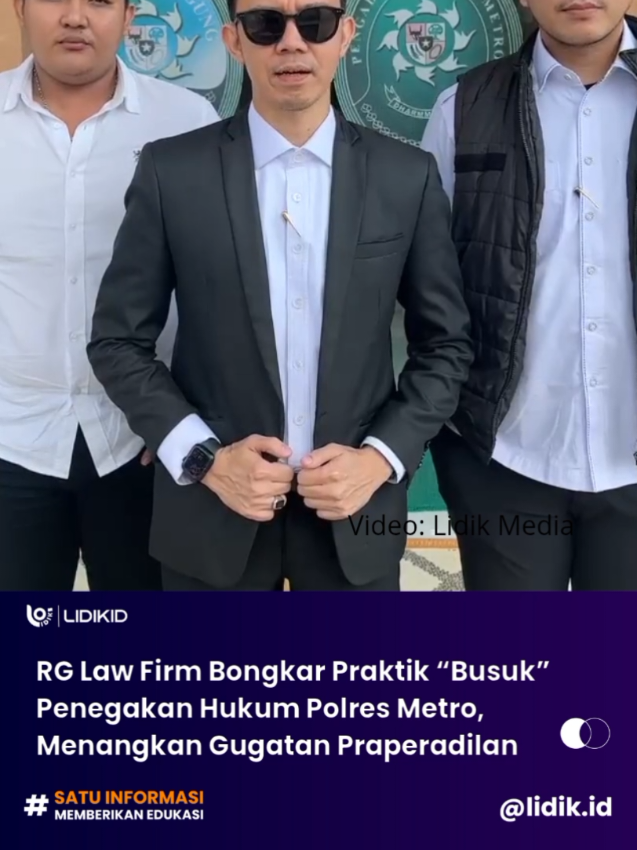 Lidik.id, Metro Lampung – Pengadilan Negeri (PN) Metro Provinsi Lampung, mengabulkan gugatan praperadilan yang diajukan Adi Firmansyah bin Riduan, tersangka dugaan Tindak Pidana Kekerasan Seksual yang ditahan sejak 10 Mei 2025 lalu. Status Adi sebagai tersangka gugur sehingga secara otomatis Polres Metro harus segera melepaskannya dari tahanan Polres Metro. “Menyatakan tindakan termohon menetapkan pemohon sebagai tersangka adalah tidak sah dan batal demi hukum. Menetapkan surat penetapan tersangka batal demi hukum,” kata hakim tunggal Lia Puji Astuti dalam sidang pembacaan putusan di PN Metro, Rabu, 11 Juni 2025. Dalam sidang, Lia membacakan amar putusan sebagai berikut : 1.	Mengabulkan permohonan praperadilan Pemohon untuk sebagian 2.	Menyatakan tindakan Termohon yang menetapkan Pemohon sebagai Tersangka atas dugaan Tindak Pidana Kekerasan Seksual sebagaimana dimaksud dalam Pasal 6 Undang – Undang Nomor 12 Tahun 2022 Tentang Tindak Pidana Kekerasan Seksual berdasarkan Surat Perintah Penyidikan Nomor SP: Sidik/63/V/RES/1.24/2025 tertanggal 10 Mei 2025 Surat Penetapan Tersangka Nomor : S.Tap/32/VRES.1.24/2025. 10 Mei 2025 adalah tidak sah dan tidak mempunyai kekuatan hukum mengikat. 3.	Menolak permohonan Pemohon selain dan selebihnya 4.	Membebankan biaya perkara kepada Termohon sejumlah NIHIL. Polres Metro Lampung menetapkan Adi sebagai tersangka pada 10 Mei 2025. Saat itu, Adi dituding telah melakukan tindakan tak senonoh kepada Shersy Oxa Loren.   Kuasa Hukum Adi, Ryan Gumay dari kantor Ryan Gumay Law Firm membeberkan adanya praktik mafia penegakan hukum di Polres Metro Lampung, yang sangat merugikan kliennya. “Bahwa permasalahan bermula pada tanggal 9 Mei 2025, klien kami dipaksa untuk datang kerumah Sersy (pelapor). Klien kami ditemenai istrinya, setiba disana Shersy sudah memegang pisau, klien kami saat itu belum mengetahui seutuhnya permasalahan yang terjadi,”jelasnya “Kerabat pelapor bernama Eki, menelpon anggota polisi dari Polres Metro kita disini sebut “oknum”, bernama Aipda Ansori, yang setiba dilokasi langsung mengintimidasi klien kami, dan langsung membawa klien kami ke Polres Metro sekitar pukul 21:00 WIB,” ungkapnya “Setiba di Polres Metro, klien kami diperiksa oleh anggota Pidum Sat Reskrim, bernama Panji kita sebut “oknum”, klien kami diperiksa hingga 10 Mei 2025 pukul 00:00 WIB, dan dipaksa untuk tidak diperbolehkan pulang oleh oknum polisi tersebut tanpa menunjukkan surat perintah penangkapan dan atau surat perintah penahanan yang sah, serta klien kami langsung dimasukkan ke ruang tahanan Polres Metro” bebernya. Rasa haru dari istri dan keluarga Adi yang ikut serta dalam persidangan mengucapkan rasa syukurnya karena mendapatkan keadilan di PN Metro Lampung. Dengan dikabulkannya gugatan praperadilan, Ryan Gumay sampaikan ini merupakan pembelajaran bagi aparat penengak hukum untuk mengedepankan asas praduga tak bersalah, ia juga sampaikan permohonan kepada Kapolda Lampung untuk menindaklanjuti pengaduan propam nya terhadap oknum polisi di Polres Metro Lampung. “Selanjutnya kami mohon kepada Kapolda Lampung untuk menindaklanjuti pengaduan propam kami pengaduan masyarakat yang sudah diterima oleh Unit 2 Paminal Bid Propam Polda Lampung, yang tentunya dalam hal ini kami telah melaporkan Kasat Reskrim Polres Metro, Kanit PPA Polres Metro dan penyidik pembantunya serta oknum anggota res narkoba Polres Metro,” tutupnya.  Kasat Reskrim Polres Metro, Hendra, bungkam dan tidak merespon pewarta saat dihubungi melalui panggilan telpon.
