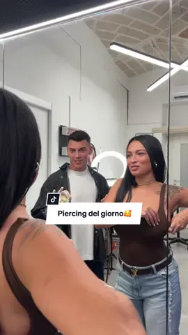 Piercing del giorno🥰 @tessa🕷️  🎥: @Kube Agency | Content Creation  #paologiausa #piercingstudio #piercinglovers 