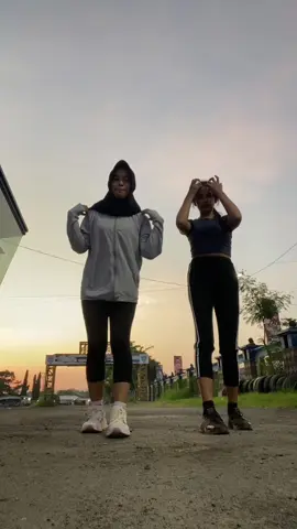 otw turun 10kg ini ma #indramayupride🏴‍☠️ #imyugirls🏴☠️ #joging #fyp #foryoupage #xyzbca #masukberanda #4u #bismillahfyp #dance 