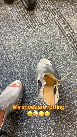#shoe #shoes #rottenshoe #rotting #oldshoes #shoelover 