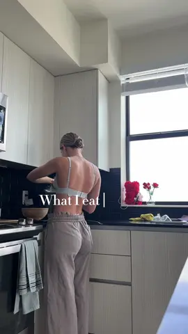 Everything I eat in a day 🤍 save it for your next meal #whatieatinaday 