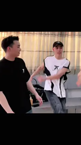 tui thấy anh Hồng chấp nhận điều đó #negav #quanghungmasterd #hungan #lequanghung #dangthanhan 