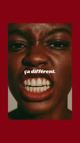 💡 Pourquoi ton visuel IA ne dégage rien ? Parce que ton prompt est flou. Tu dis “femme jolie, fond neutre”. Je dis “macro iPhone, peau humide, flash puissant”. 👉 Ce n’est pas juste un prompt. C’est une direction artistique. 🧠 Prompt flou = image générique 🎯 Prompt précis = univers de marque Si tu veux que ton contenu cesse de ressembler à un énième post généré par IA… Apprends à penser comme un DA. 💬 Commente “IA” et je t’envoie la méthode en DM. #aiart #promptdesign #midjourneyprompt #brandingvisuel #directionartistique #aicontent #generativeai #contentcreator #buildyourbrand #iafrançaise #promptengineering