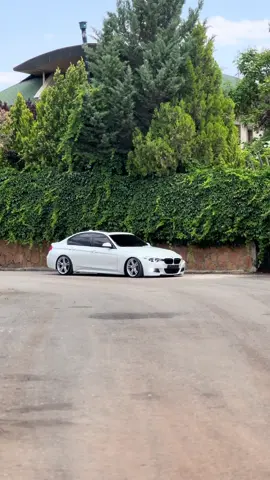 #keşefeteçık #iconovagaziantep #kahbelereözelseri #keşvetbeniöneçıkar #süzülerek #keşfetteyizzz #bmw #bmwf30 #sedefbeyaz #sahnesenin #bmwmotorsport 