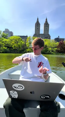 Vivaldi into Techno? 🎻 rate this 1-10? ❤️ Repost & share / send this to your friends if you like it! Would you go on a boat ride with me in Central Park in New York City? 🇺🇸 What should I remix next? #classicalmusic #techno #festival #remix #vivaldi 
