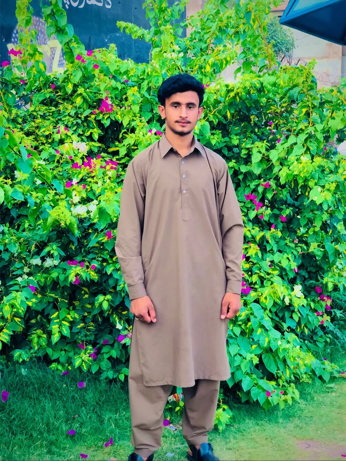 GulzaibAqeel ❤️‍🩹❤️‍🩹❤️‍🩹   📍 Location details: .Panjera  🌦️ Weather conditions: .🌕 🌳 Nature's features: .💐🪻🌸 🖼️ Background elements: .🌼 📸 Photography tips: .❤️‍🩹 🌈 Mood or vibe: good