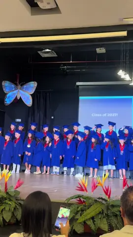 😨 class of 2037! 