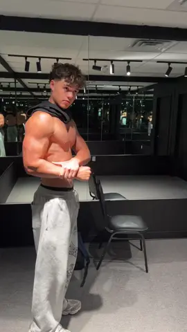 Yes WE are huge #gym #GymTok #optimal 