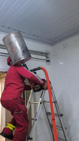#hilti #швонарізчик #демонтаж #алмазнарізка #hiltidd150U22#отворикотел #вентиляція #dd350 