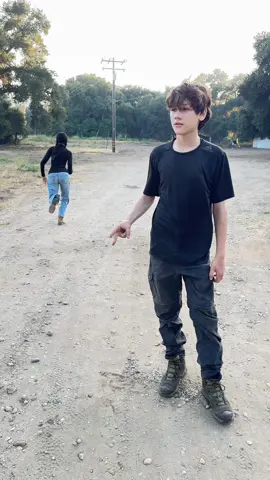 😭